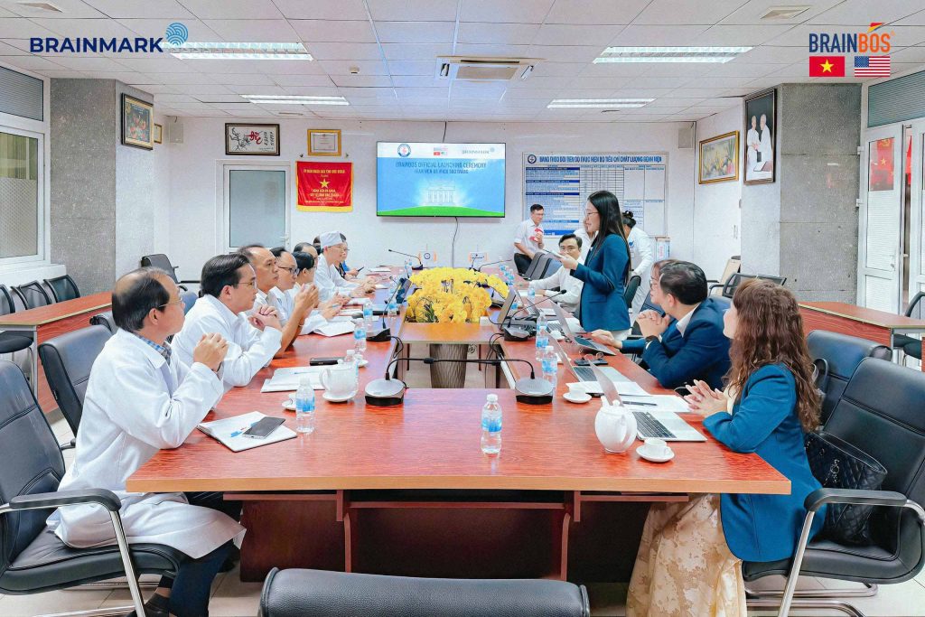 le-kick-off-dien-ra-trang-trong-tu-phia-hai-don-vi
